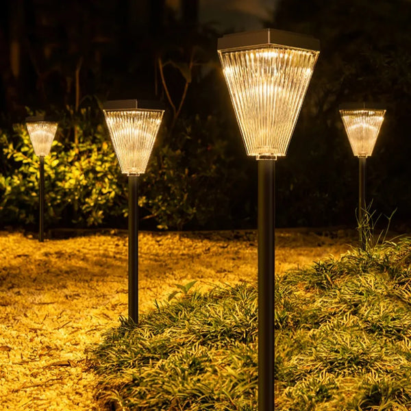 Solar garden lights: waterproof, landscape-friendly
