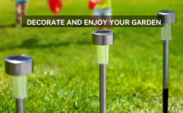 Solar garden lights: Impermeabili, illuminazione LED per percorsi paesaggistici