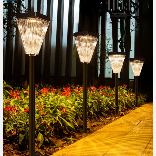 Solar garden lights: waterproof, landscape-friendly